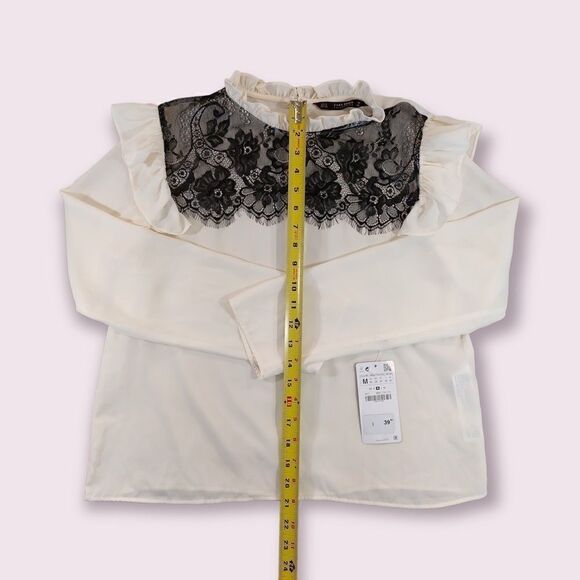 𝅺*nwt* Zara Contrast Blouse lace ruffle sleeve - Picture 8 of 10